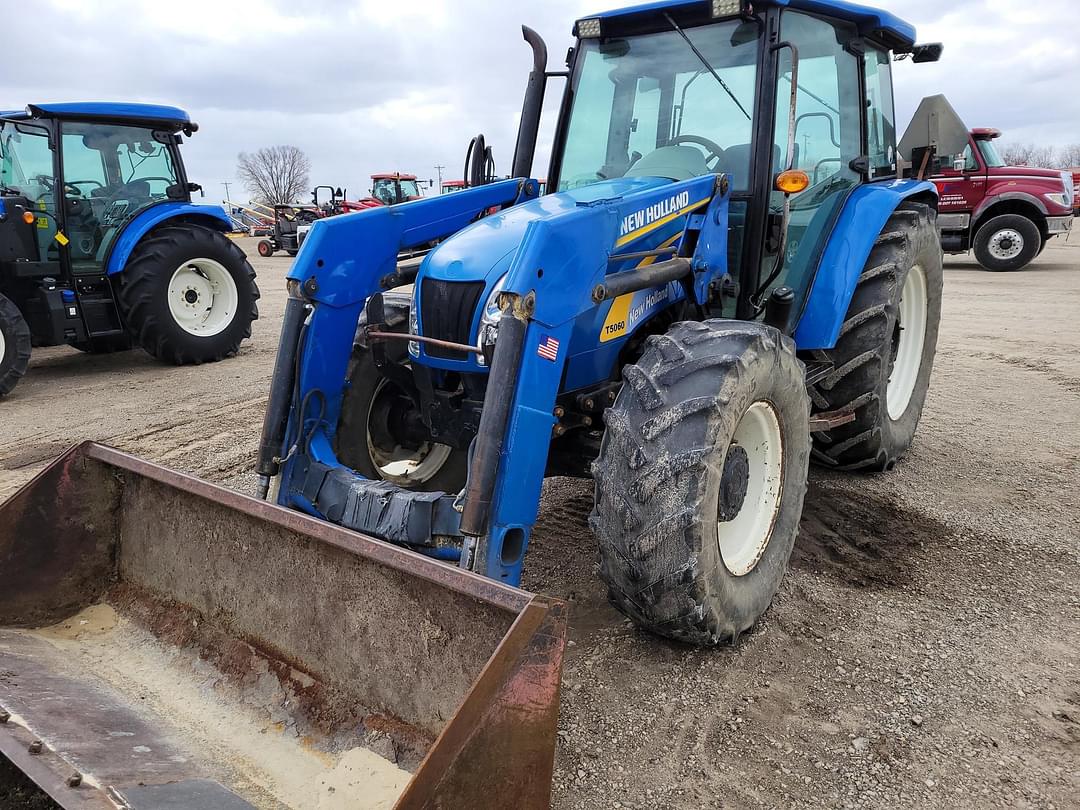 Image of New Holland T5060 Primary image