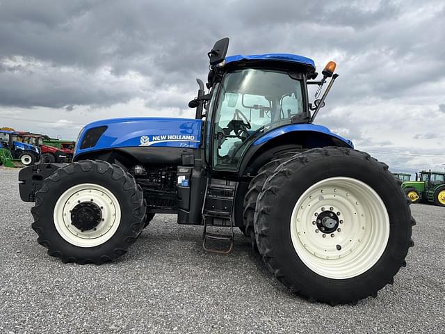 Image of New Holland T7.235 equipment image 2