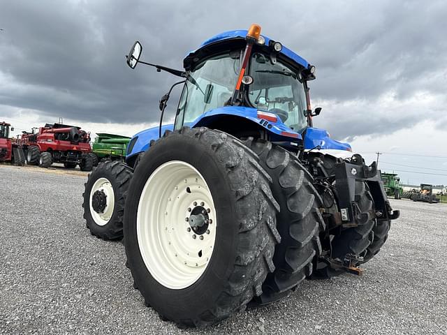 Image of New Holland T7.235 equipment image 4