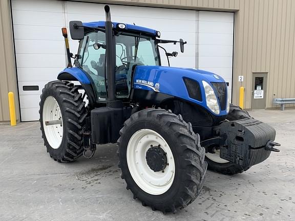 2013 New Holland T7.260 Equipment Image0