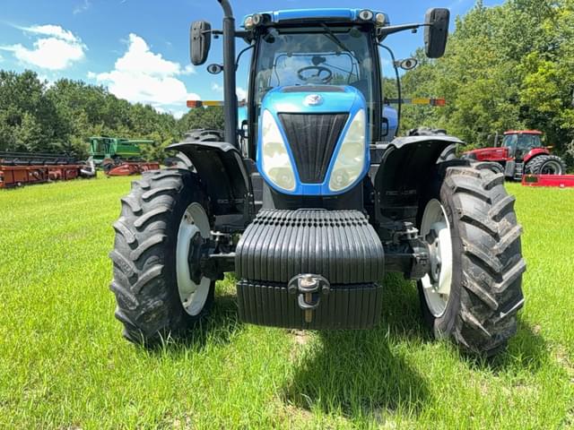 Image of New Holland T7.260 equipment image 2