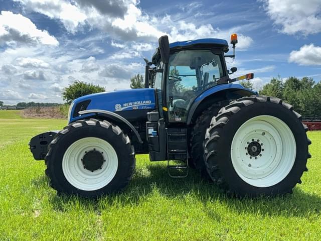 Image of New Holland T7.260 equipment image 1