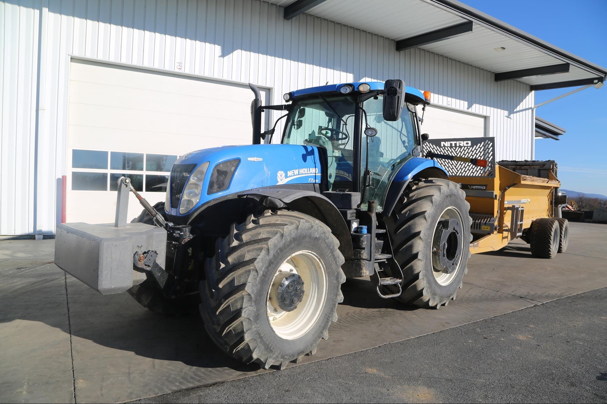2013 New Holland T7.270 Equipment Image0
