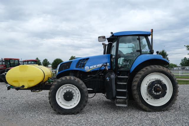 Image of New Holland T8.275 equipment image 1