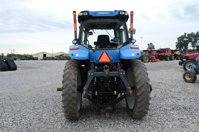 Image of New Holland T8.275 equipment image 2