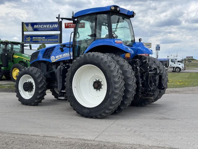 Image of New Holland T8.300 equipment image 3