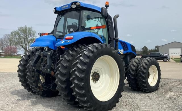 Image of New Holland T8.330 equipment image 4