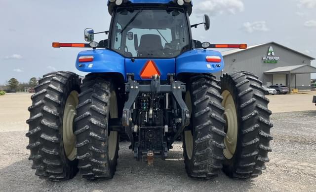 Image of New Holland T8.330 equipment image 3