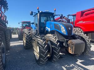 2013 New Holland T8.390 Image