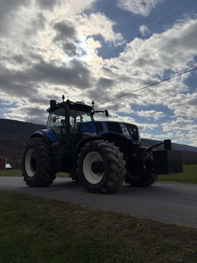 Image of New Holland T8.390 equipment image 3