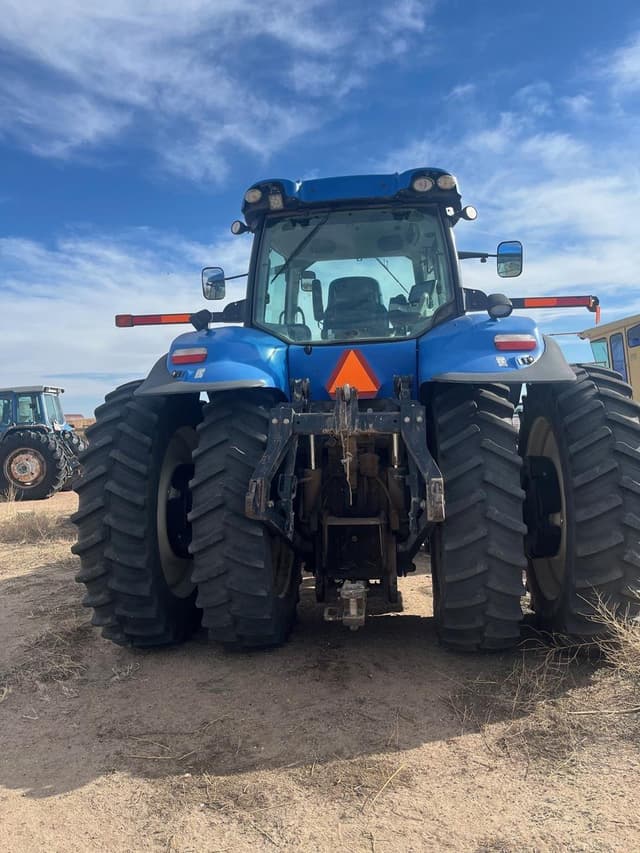 Image of New Holland T8.390 equipment image 3
