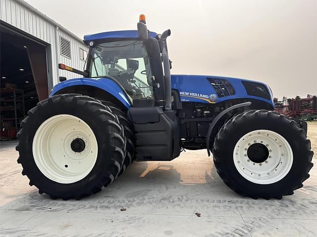 Image of New Holland T8.390 equipment image 2