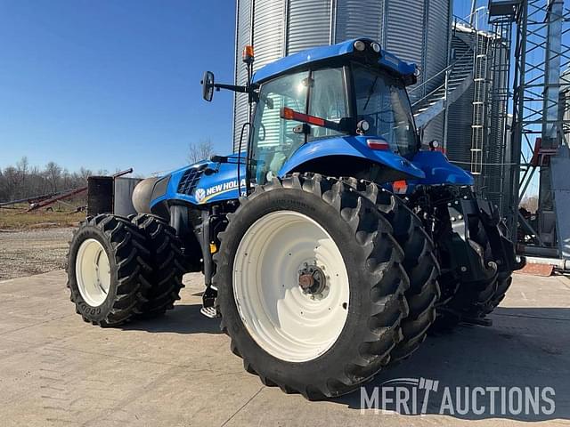 Image of New Holland T8.390 equipment image 2