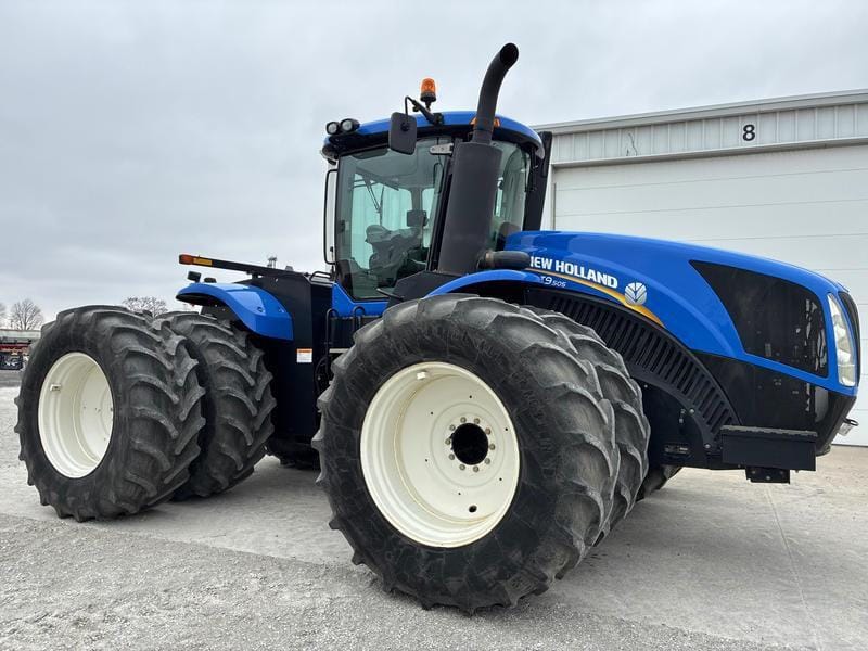 2013 New Holland T9.505 Equipment Image0