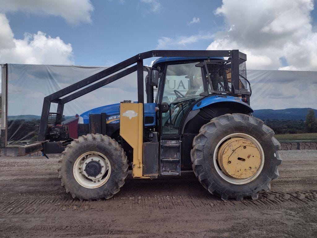 100 to 174 HP Tractors image