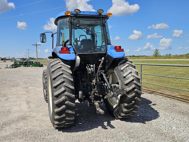 Image of New Holland TS6.125 equipment image 4