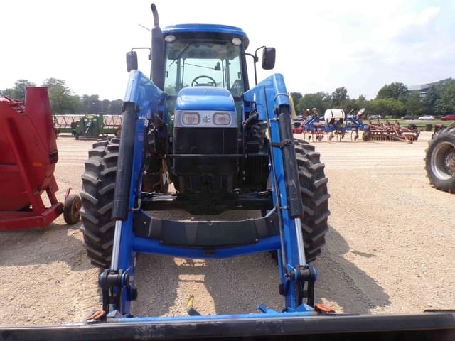 Image of New Holland TS6.140 equipment image 2