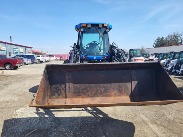 Image of New Holland TV6070 equipment image 3