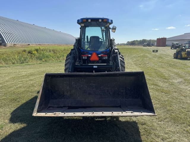 Image of New Holland TV6070 equipment image 3