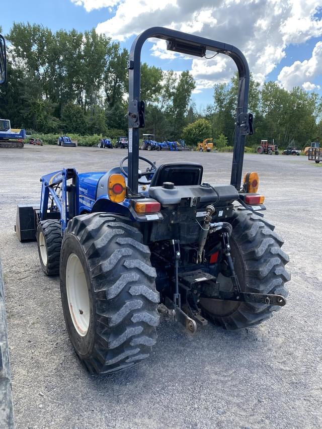 Image of New Holland Workmaster 35 equipment image 3
