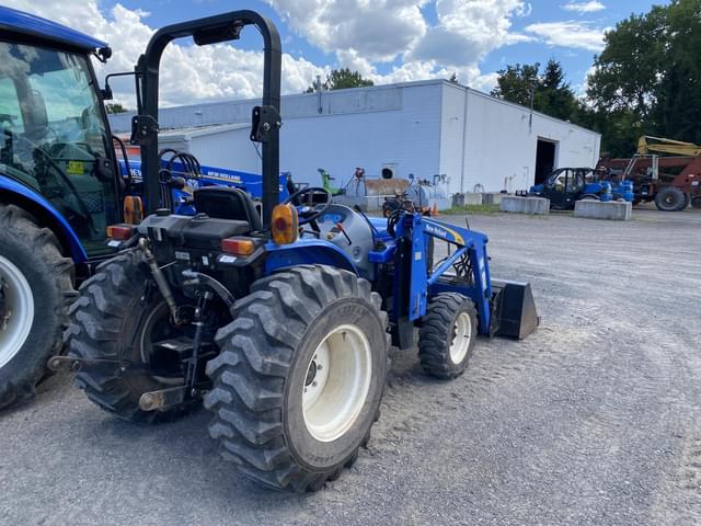 Image of New Holland Workmaster 35 equipment image 2