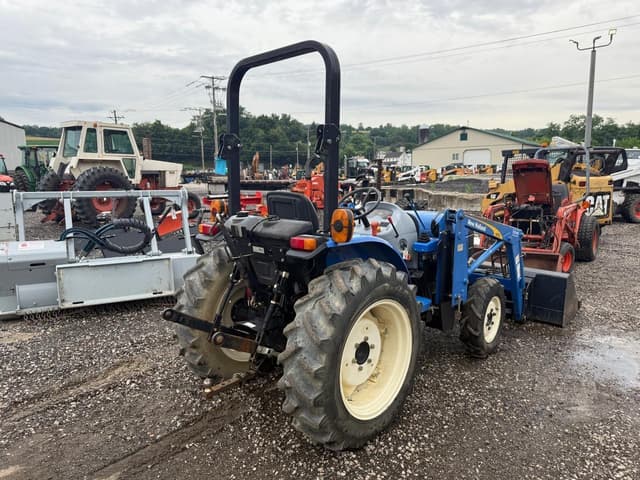 Image of New Holland Workmaster 40 equipment image 3