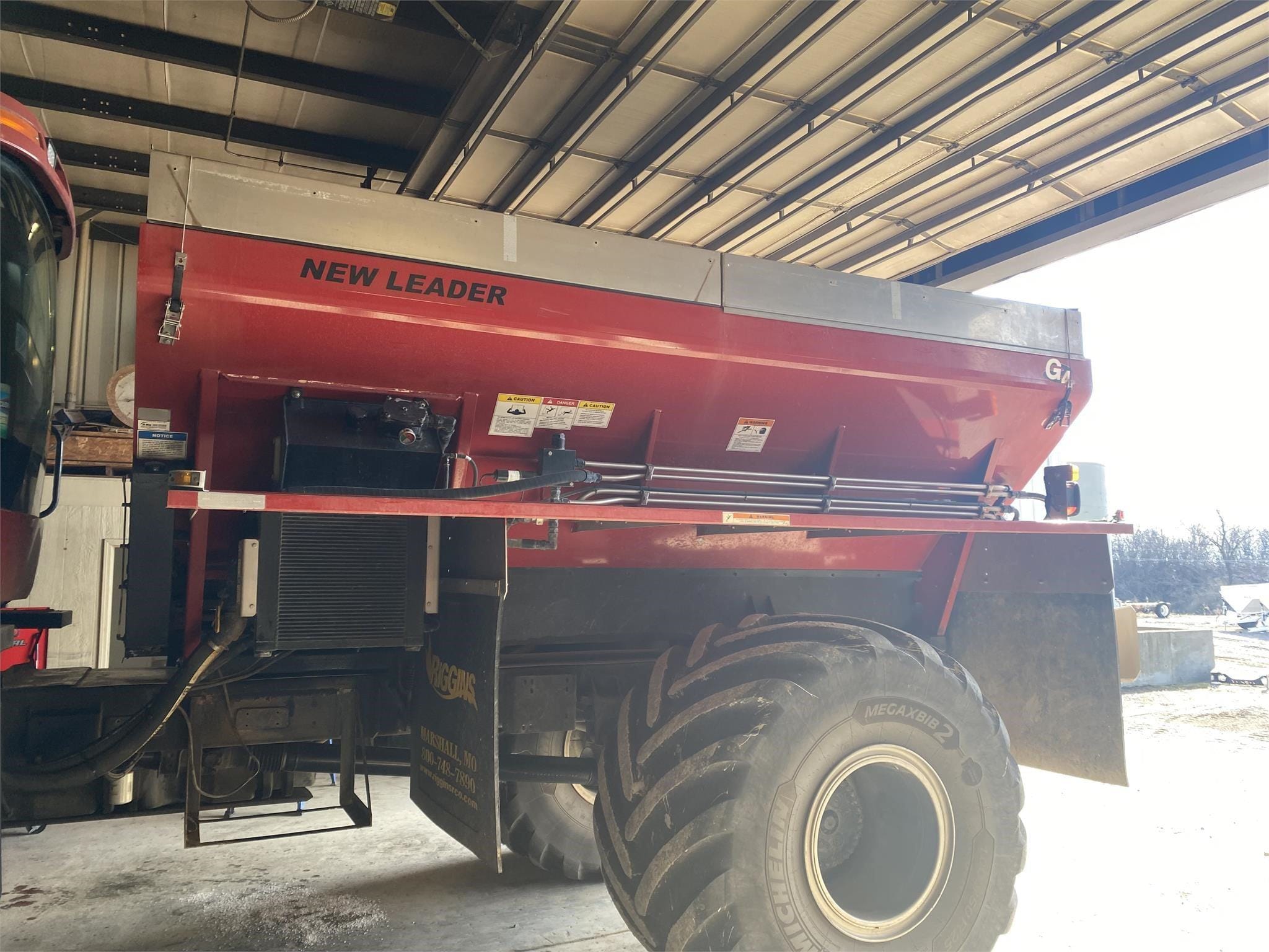 2013 New Leader L4000G4 Equipment Image0