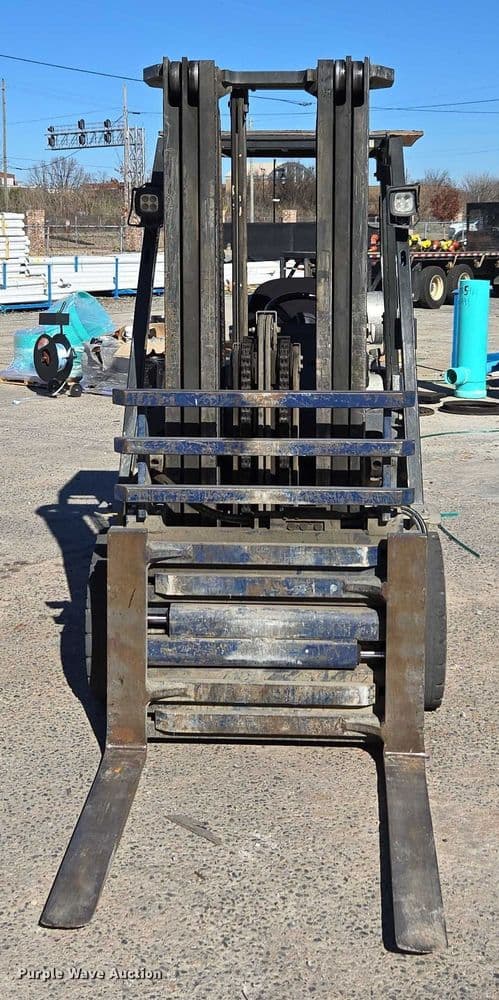 Image of Nissan 60 equipment image 1