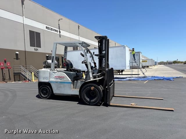 Image of Nissan 90 equipment image 3