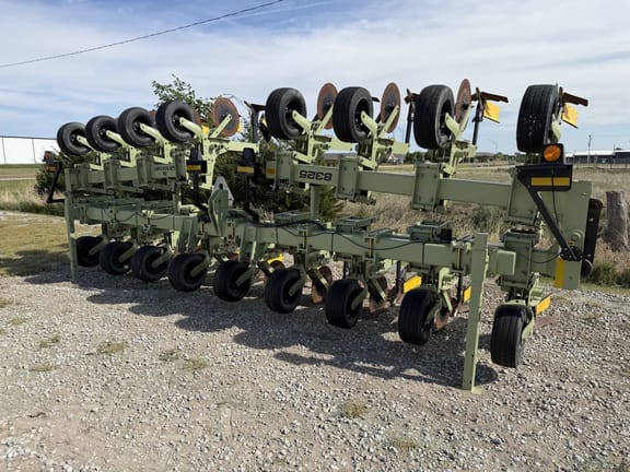 2013 Orthman 8325 Equipment Image0