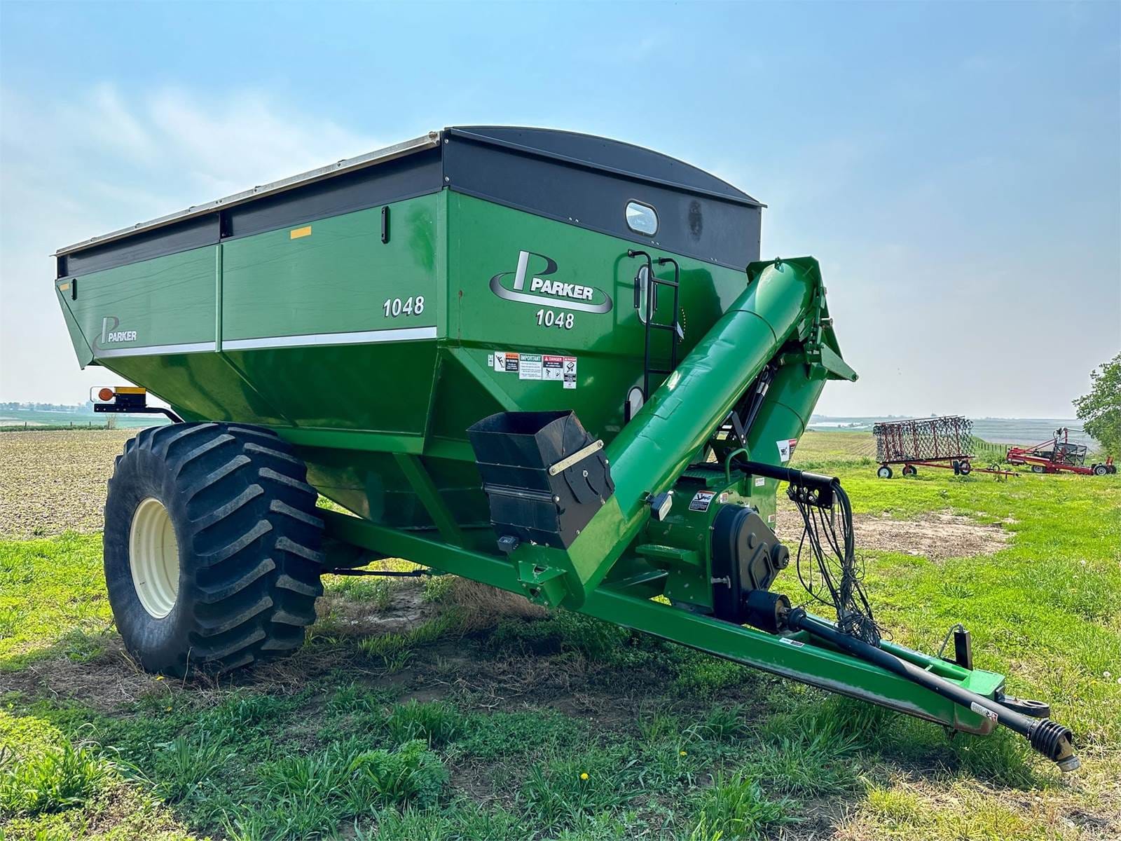 2014 Parker 1048 Equipment Image0