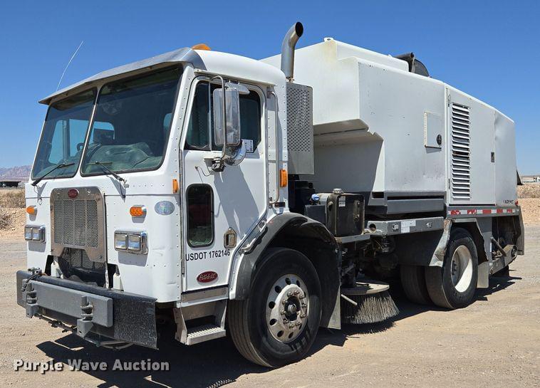 Image of Peterbilt 320 Primary image