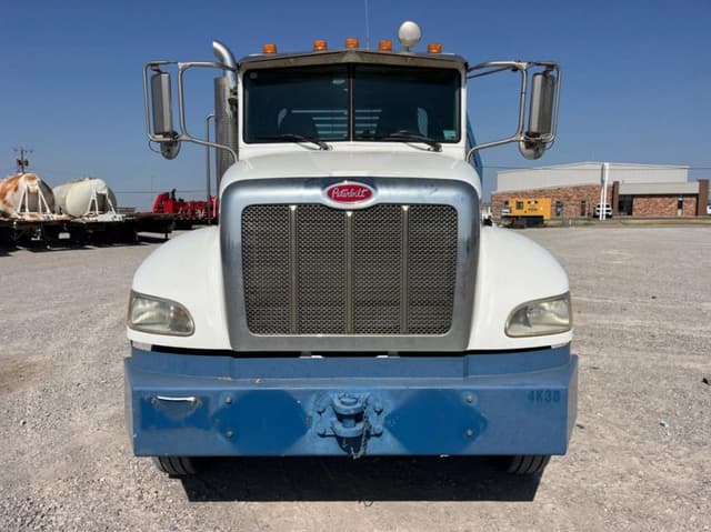 Image of Peterbilt 337 equipment image 1