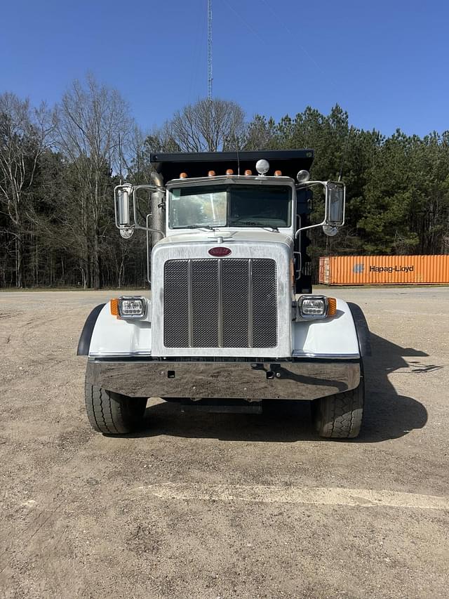 Image of Peterbilt 365 equipment image 3