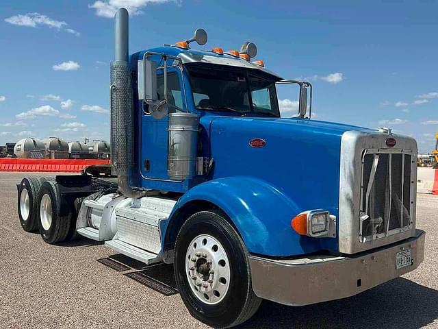 Image of Peterbilt 367 equipment image 1
