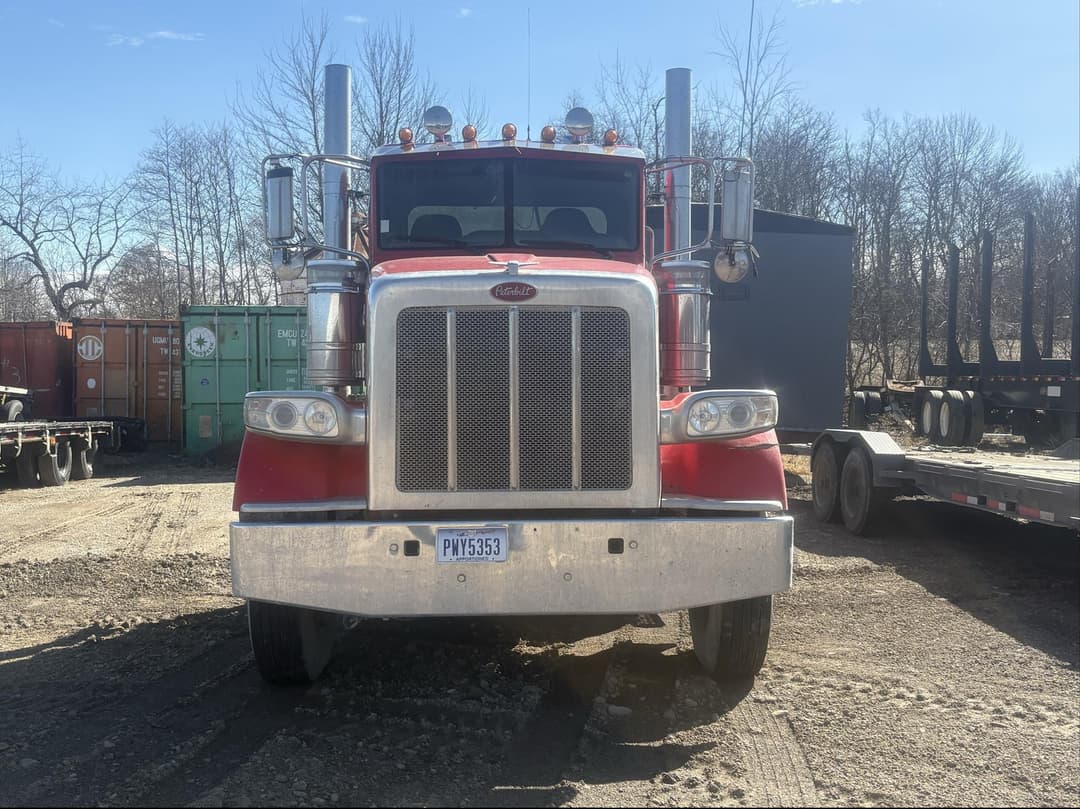 Image of Peterbilt 367 Primary image