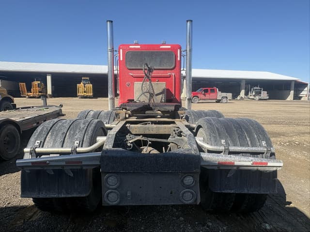 Image of Peterbilt 367 equipment image 3