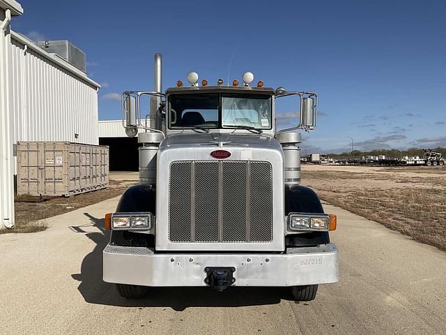 Image of Peterbilt 367 equipment image 1