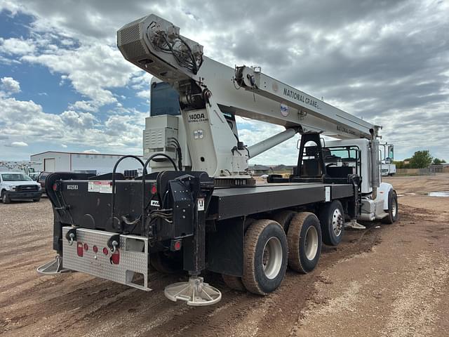 Image of Peterbilt 367 equipment image 4