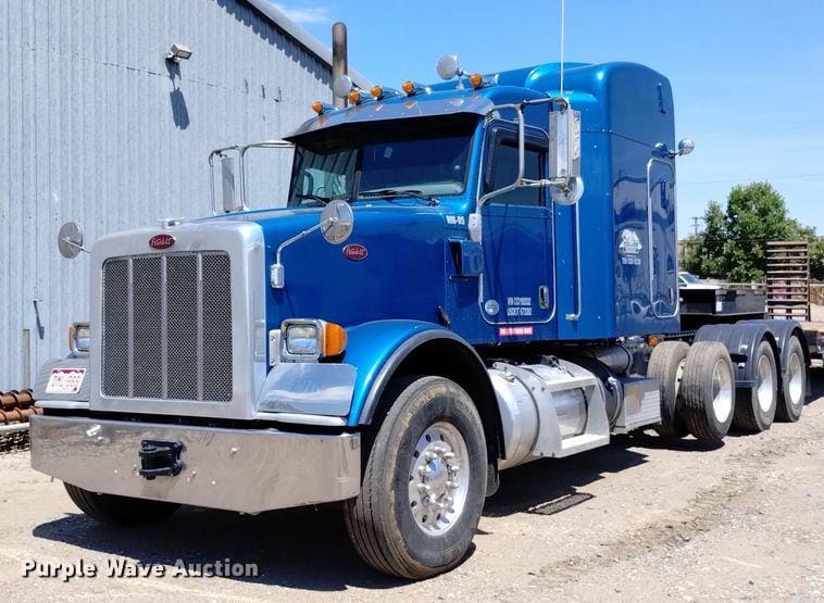 Main image Peterbilt 367