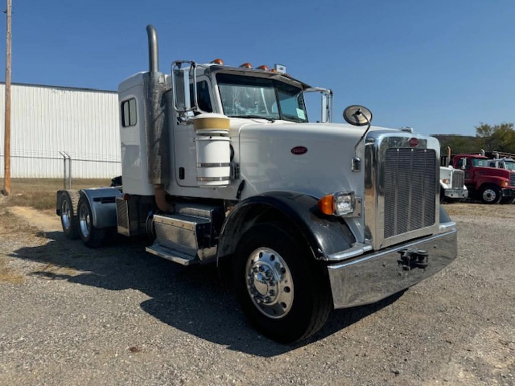 Image of Peterbilt 367 Primary image