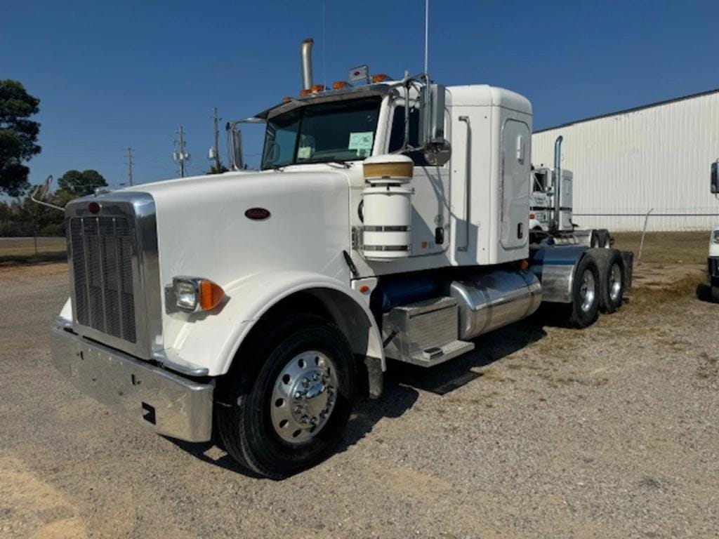 Main image Peterbilt 367