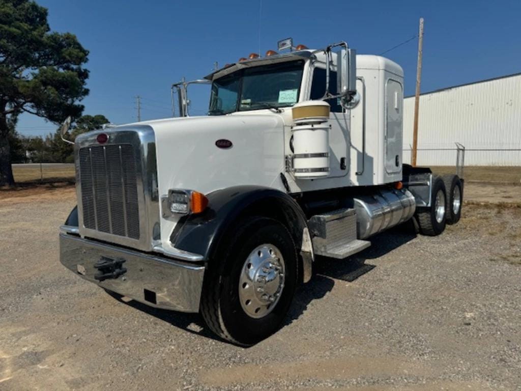 Main image Peterbilt 367