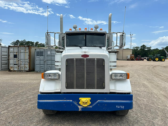 Image of Peterbilt 367 equipment image 1