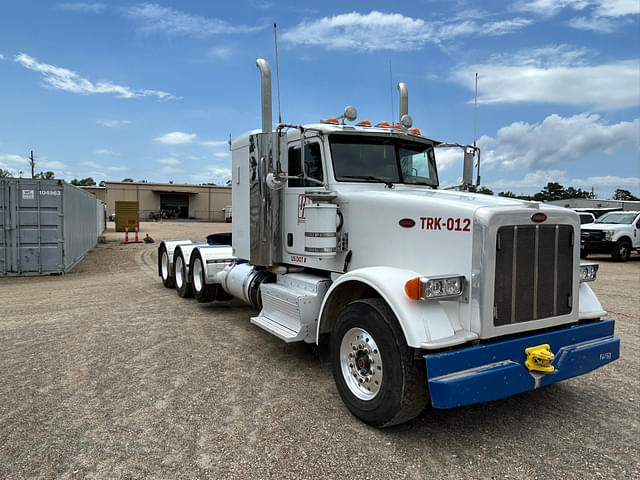 Image of Peterbilt 367 equipment image 2