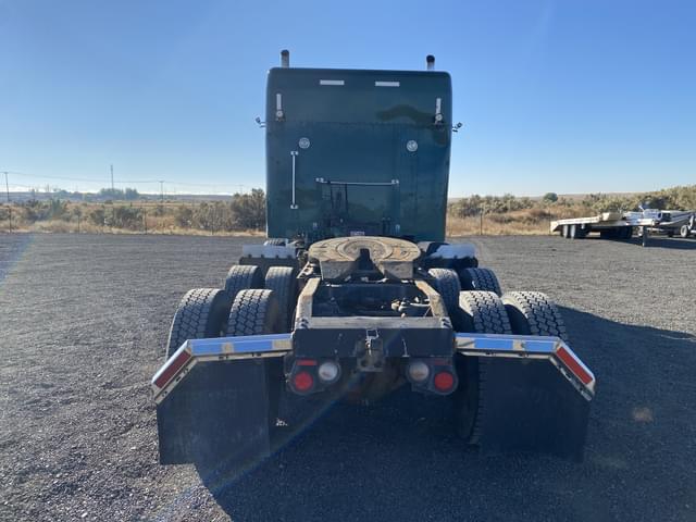 Image of Peterbilt 367 equipment image 4