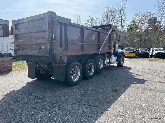 Image of Peterbilt 367 equipment image 4