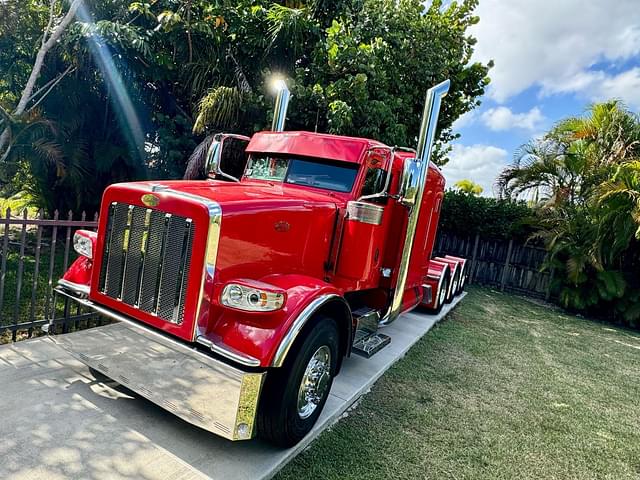 Image of Peterbilt 367 equipment image 1