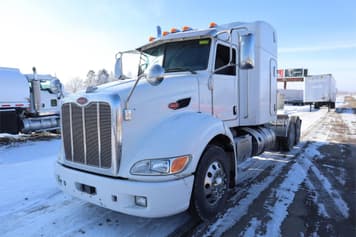 Main image Peterbilt 384