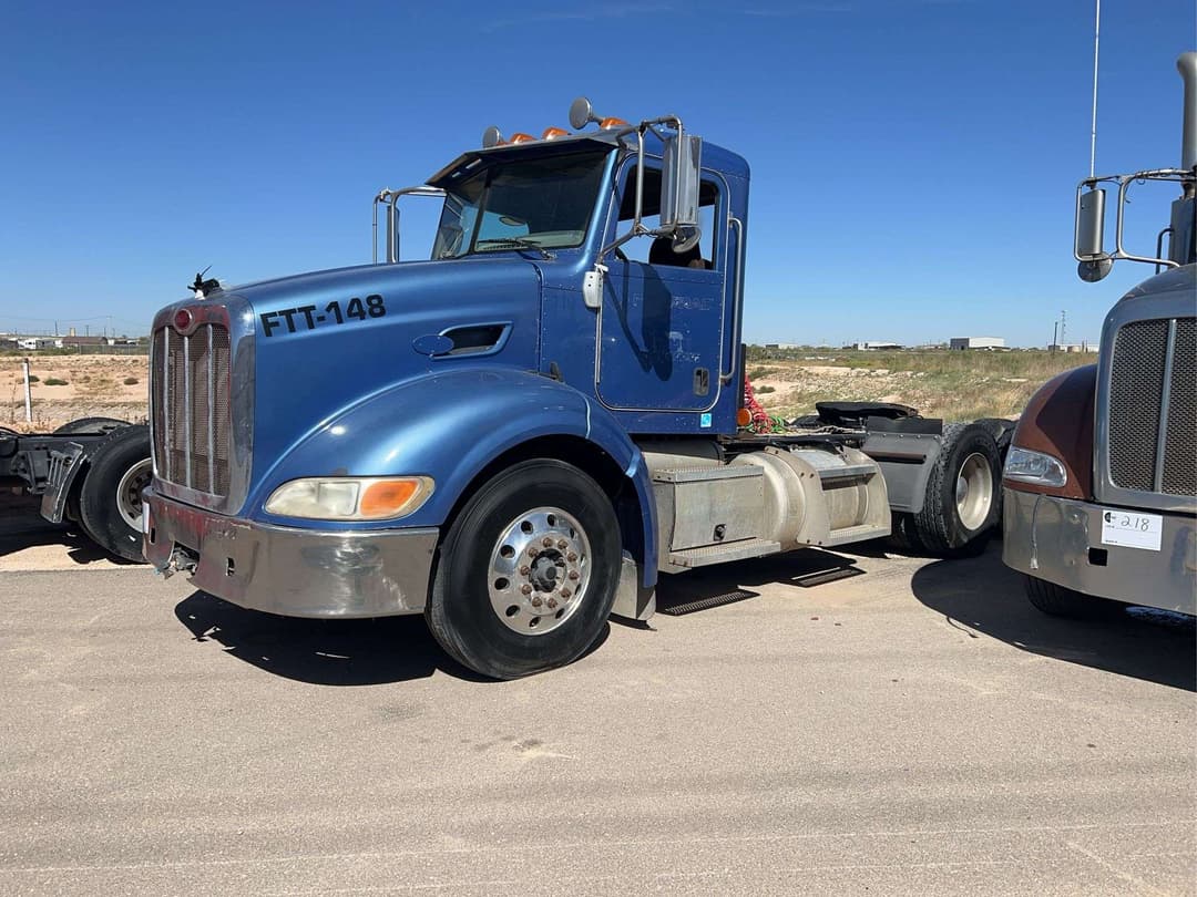 Image of Peterbilt 384 Primary image